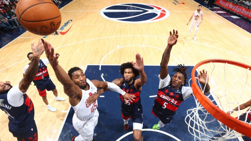 东体：阿苏埃最快16日返回上海，陈晋一最早19日归队